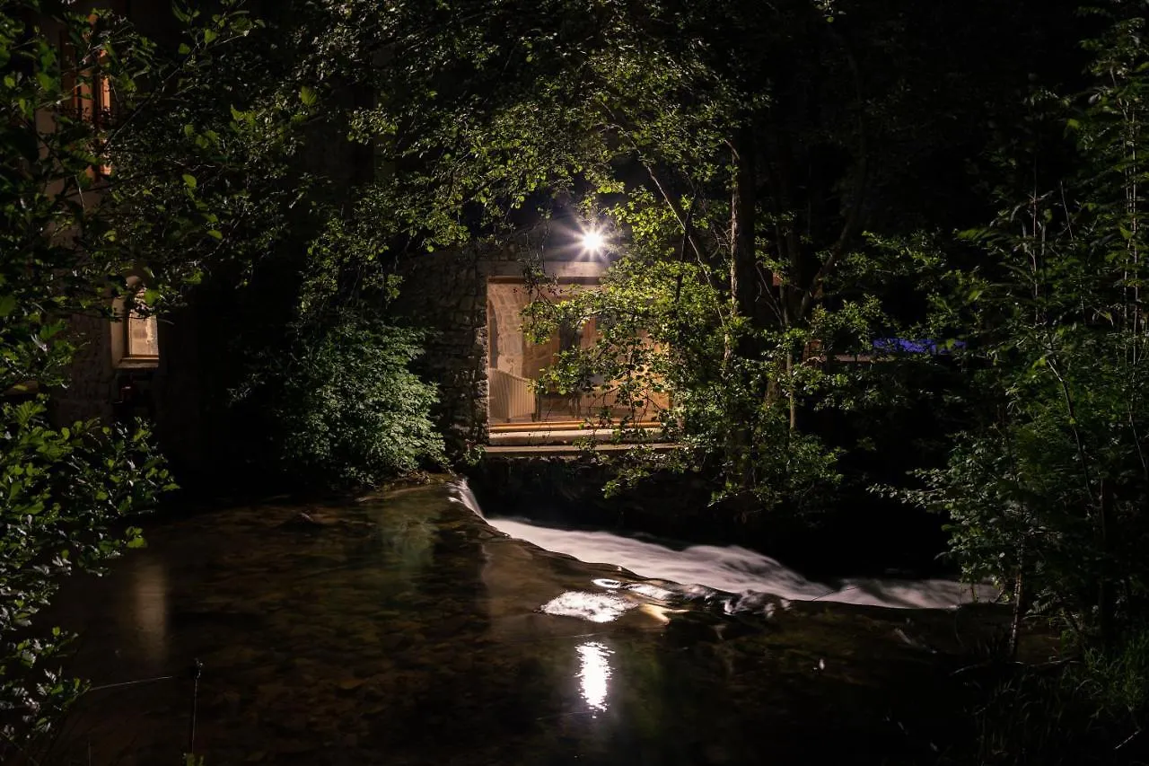 Tatil Evi La Chapelle Moulin Traversee Par L'Eau Jacuzzi Piscine Classe 5 Etoiles Bourg-Argental