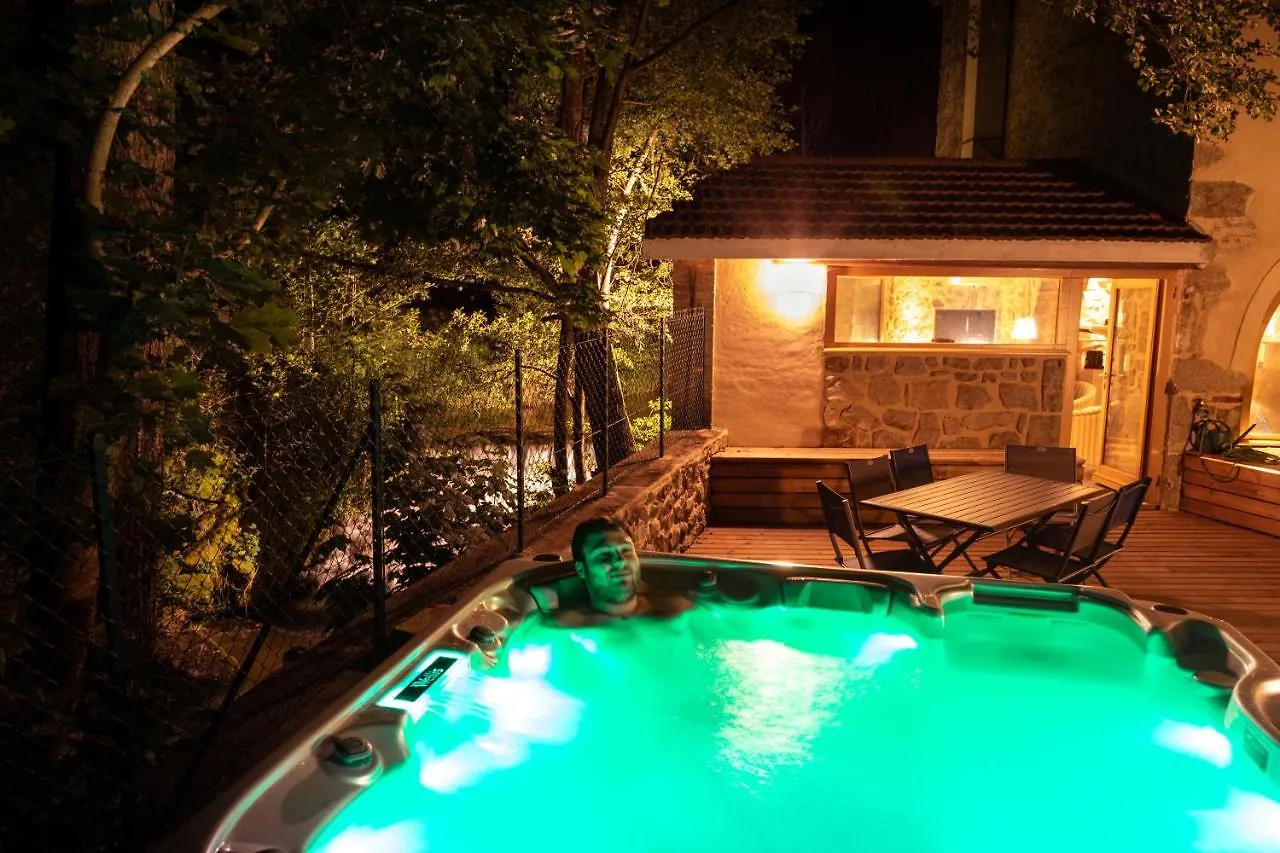 Tatil Evi La Chapelle Moulin Traversee Par L'Eau Jacuzzi Piscine Classe 5 Etoiles Bourg-Argental