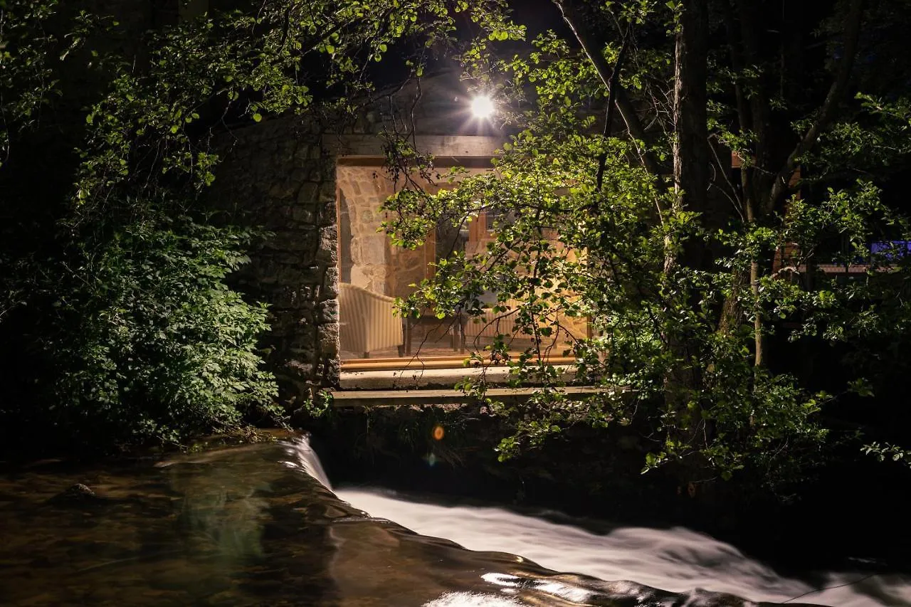 La Chapelle Moulin Traversee Par L'Eau Jacuzzi Piscine Classe 5 Etoiles Bourg-Argental